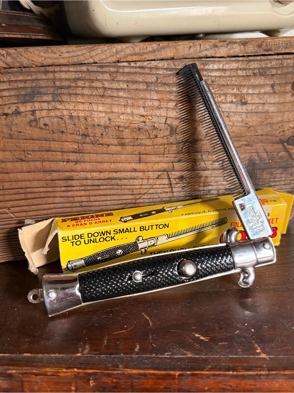 Vintage Switch Folding Pocket Comb with Original Box